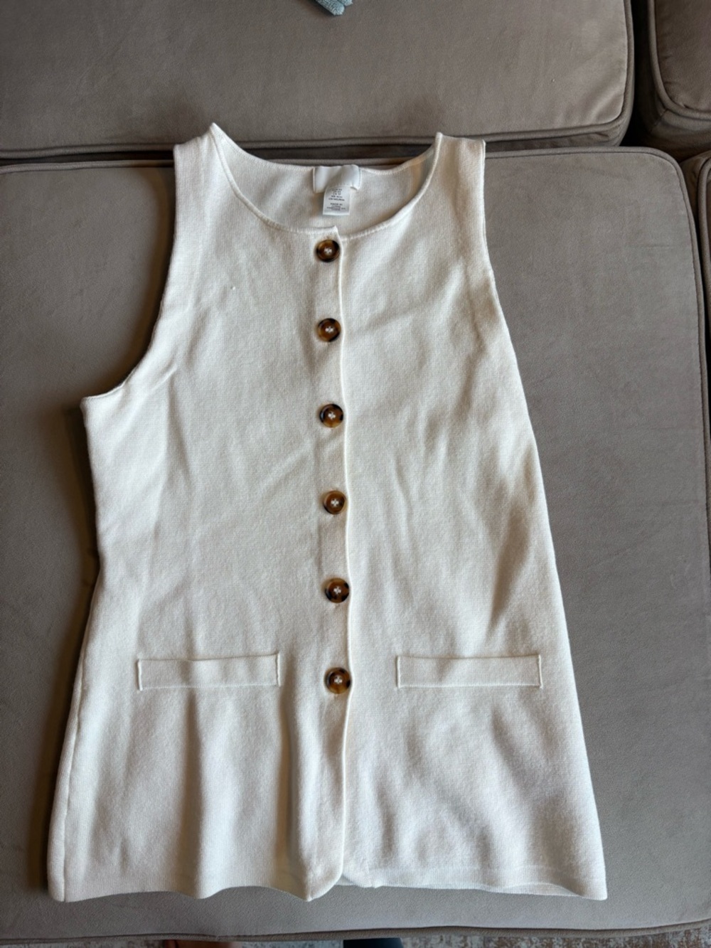 H&M Cream Knit Button-Front Vest with Tortoiseshell Accent